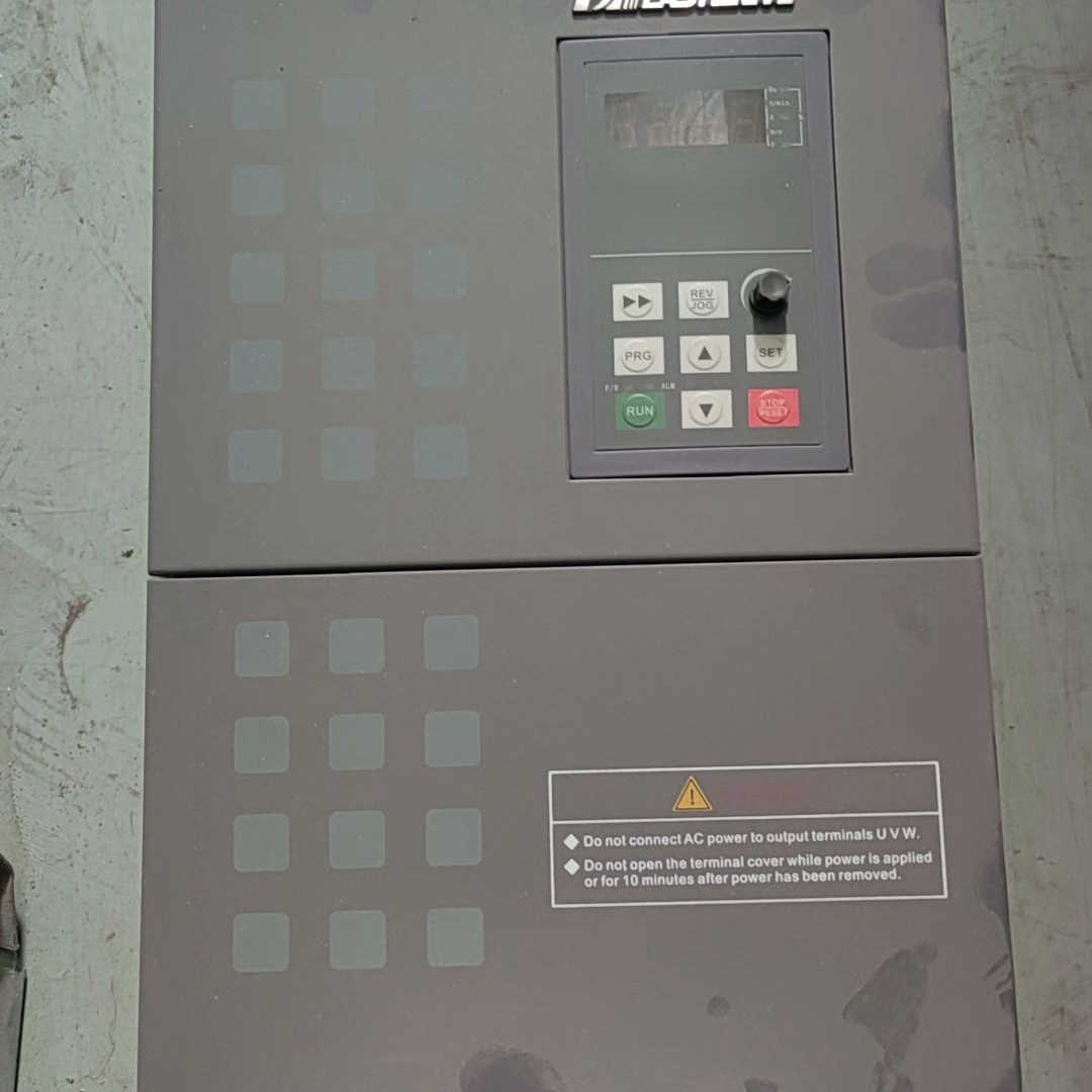 拆机易驱CV3100-4T0150M/4T0185FP  1