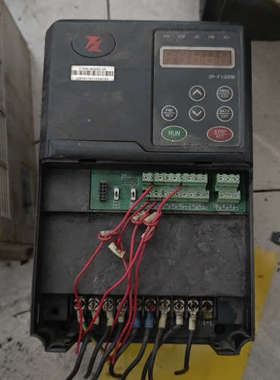 富凌变频器F1000-B0040L4A 4KW 实物拍摄 功