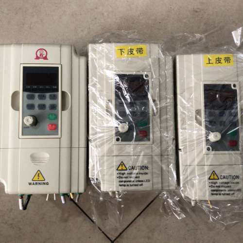 TLM变频器G5M-0.4S2-1A，两台