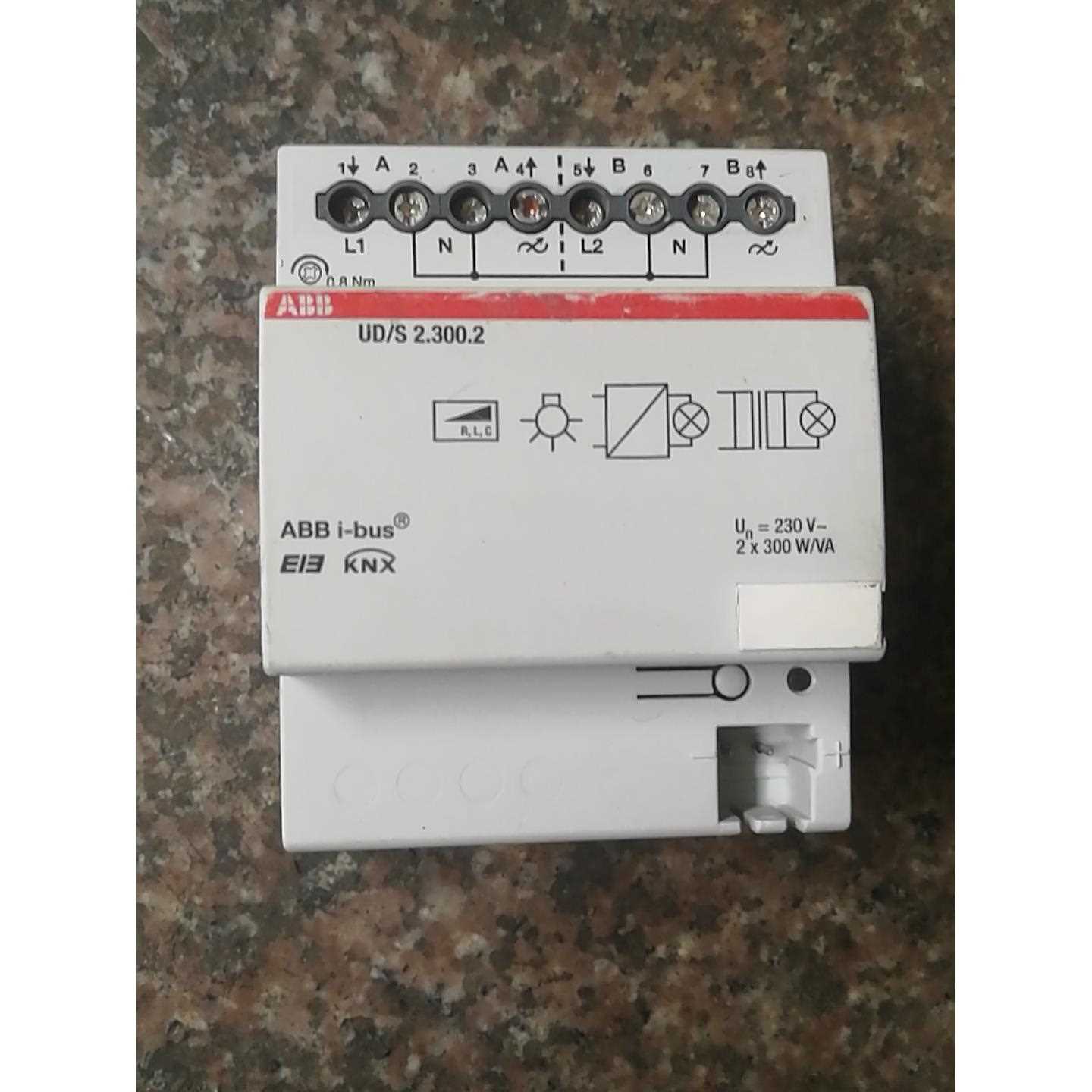 UD/S 2.300.2 通用调光器 ABB I-BUS