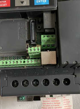 台达变频器VFD022R43A-M，380V2.2KW，实图