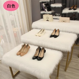 白色长毛绒地毯服装店橱窗展台毛毛装饰桌面鞋柜流水台仿羊毛垫子