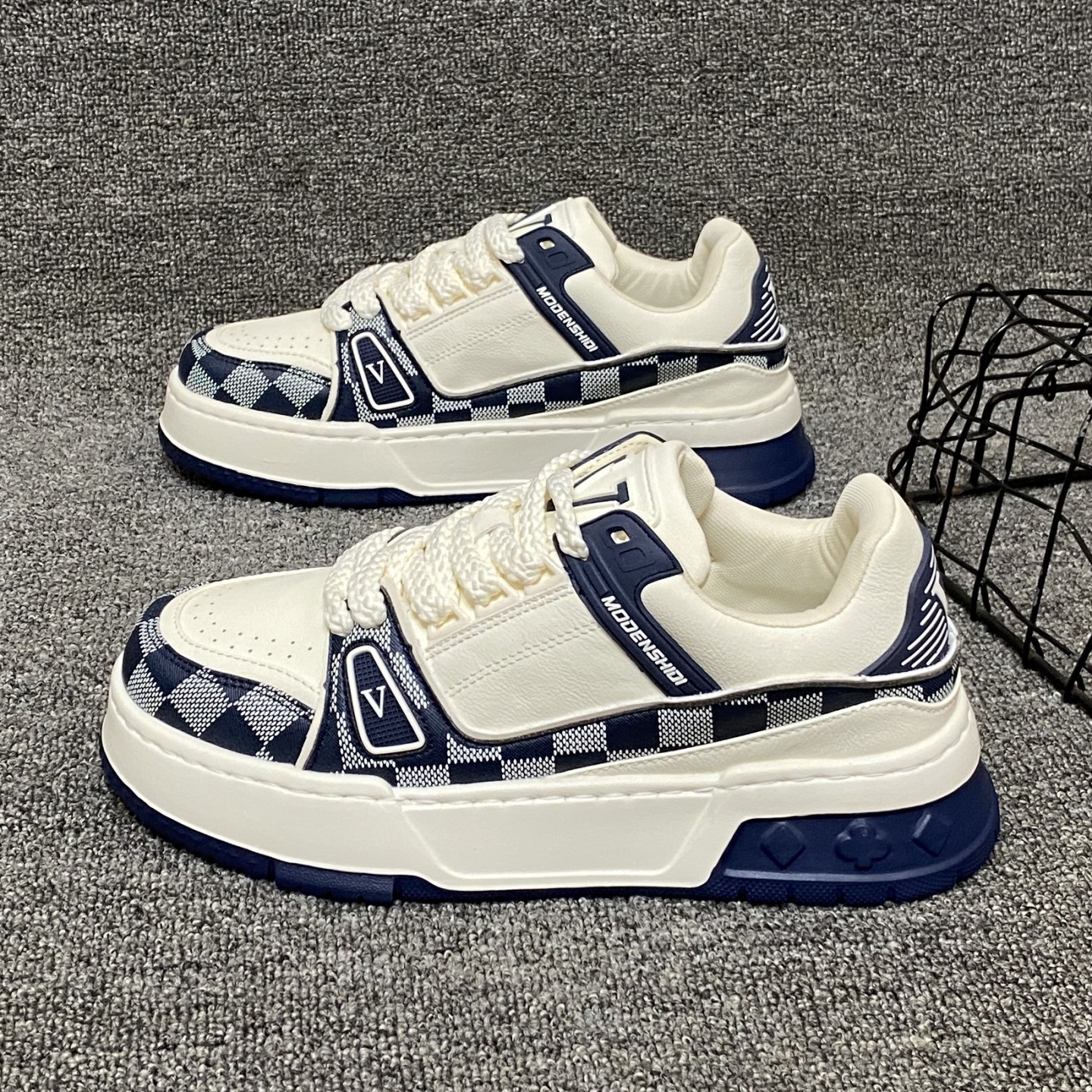 国潮小众胖丁小白鞋男2025秋季新款韩版百搭厚底运动休闲面包板鞋,流行男鞋,休闲板鞋,淘宝优惠券,粉丝福利购,淘宝优惠卷