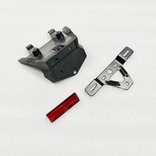 贝纳利TRK552X原厂BJ500 板反射体反光片 5H后挡泥板牌照支架安装