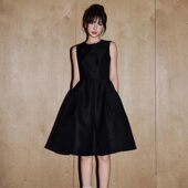 收腰赫本裙设计感法式 2026新款 无袖 A字赫本连衣裙小黑裙礼服D3214