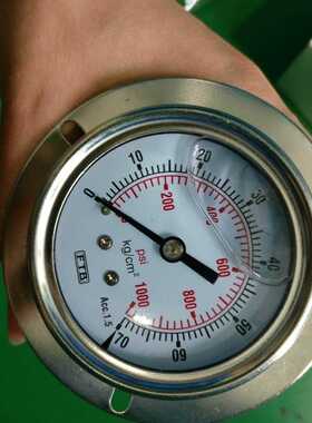 台湾FTB压力表不锈钢轴向充油耐振带法兰边0-70kg323.71.22