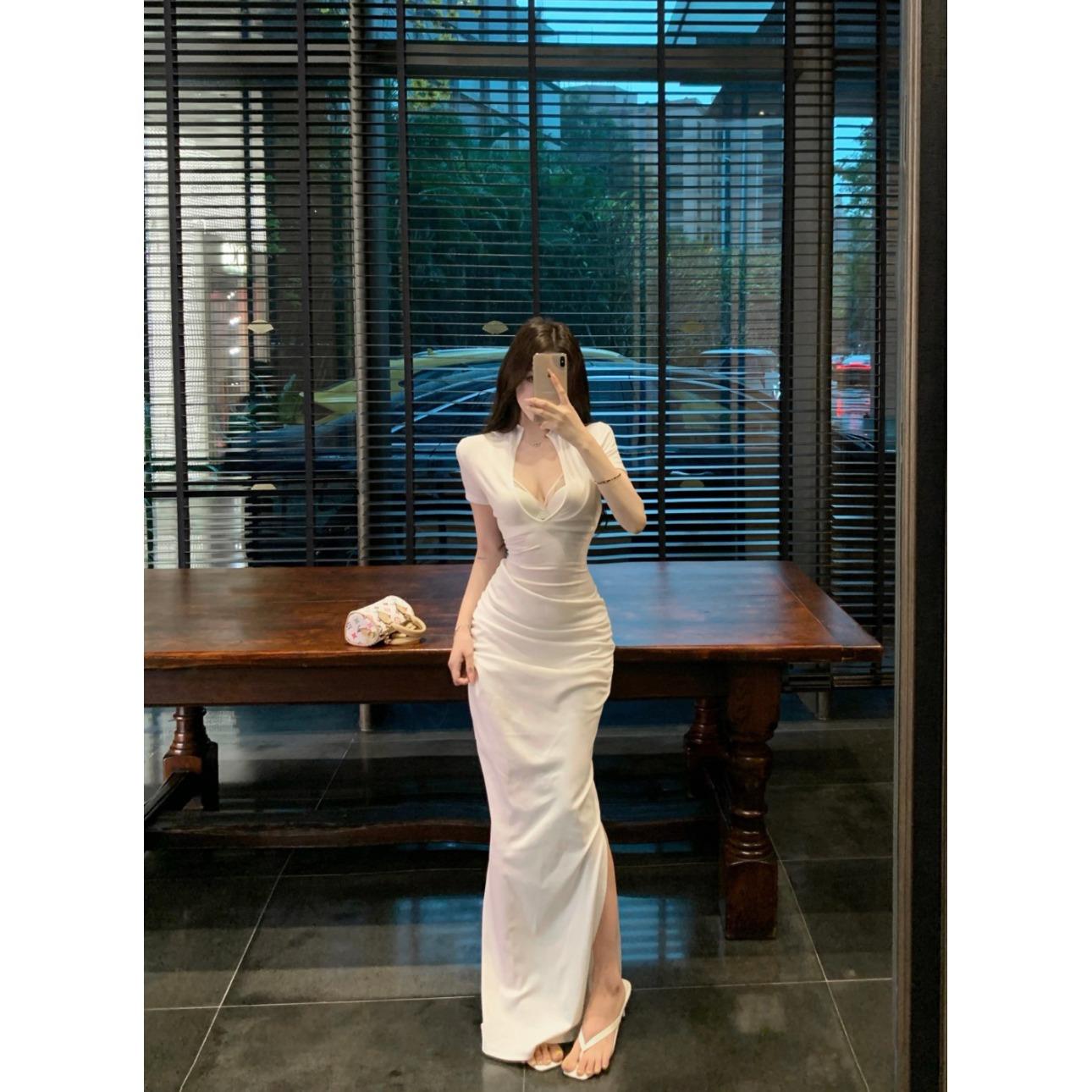 白色深v领短袖连衣裙女夏季纯欲收腰鱼尾裙紧身修身长裙包臀裙子