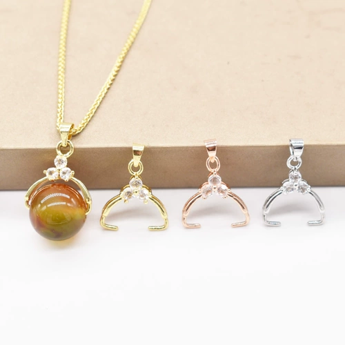 Цирконий, подвеска, украшение-шарик, застежка из воскового агата, изумрудный аксессуар