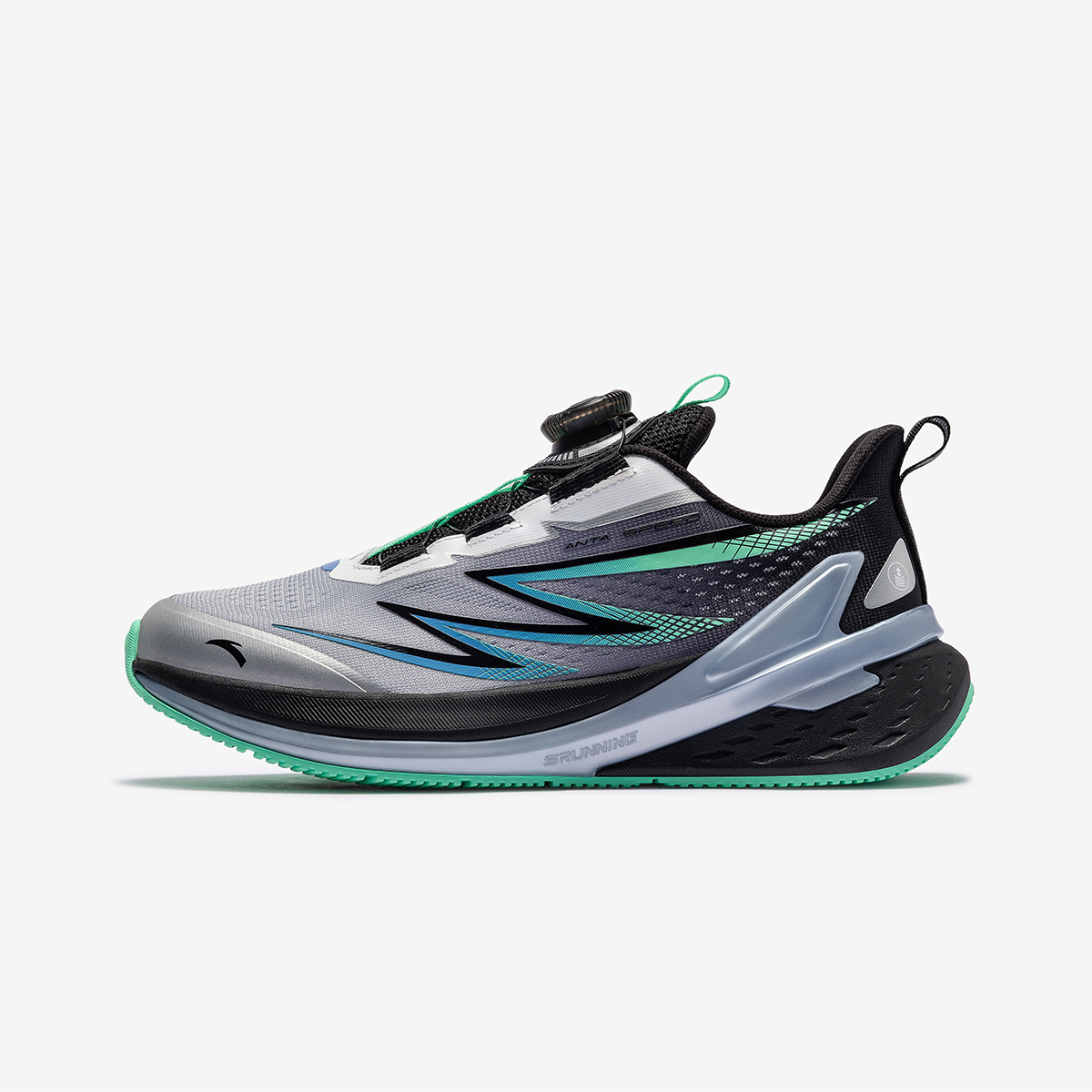 安踏秋季男童户外跑步系列运动鞋