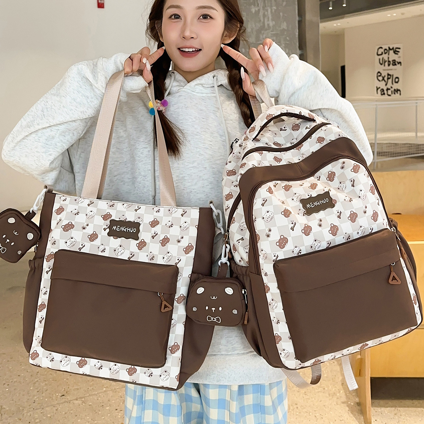 可爱卡通小熊双肩包女高中学生大容量高颜值单肩书包初中女生背包