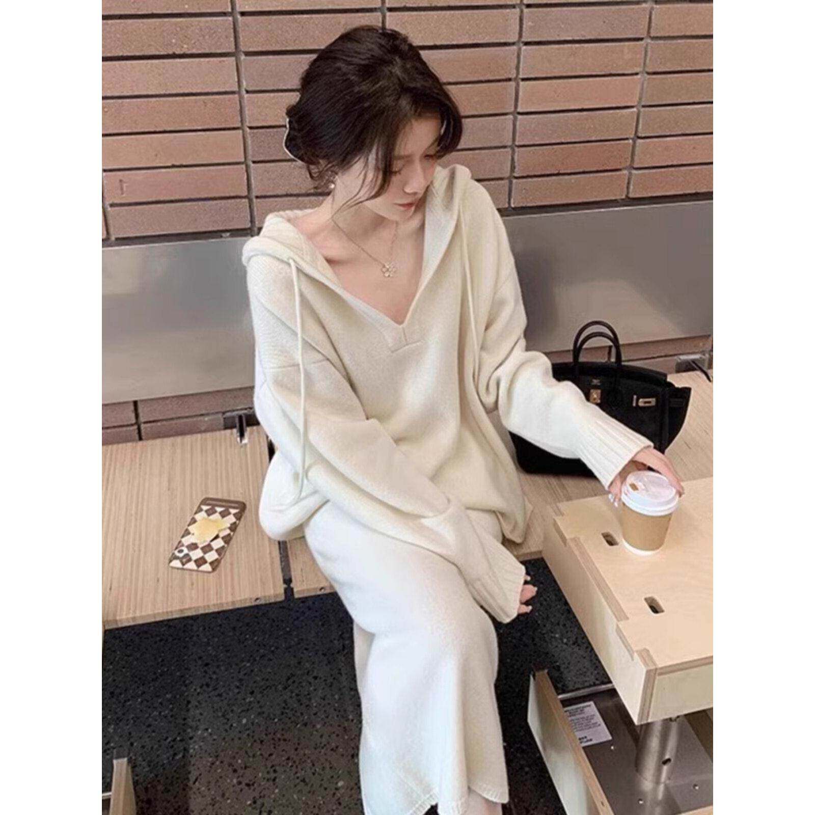 欧洲站秋装新款休闲套装白色连帽针织上衣配半身裙子时尚两件套女