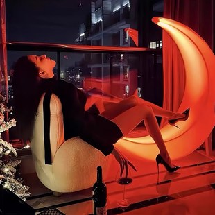 香港红底水晶红底高跟鞋女2024春夏新款水钻漆皮尖头细跟单鞋侧空