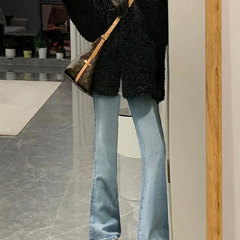 浅蓝色微喇牛仔裤女春秋2025新款高腰大码胖mm弹力显瘦直筒休闲裤