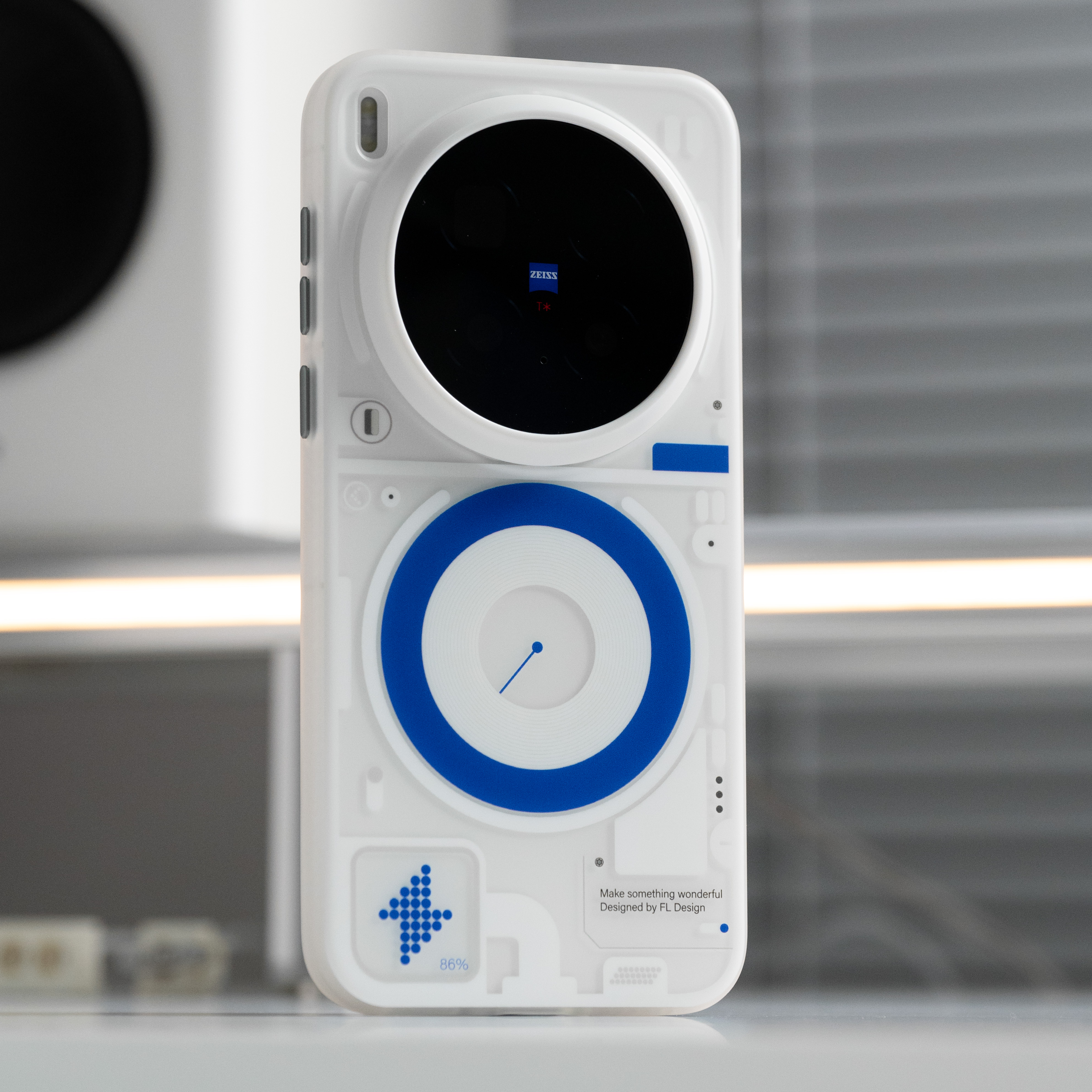 适配X300系列科技风磁吸手机壳