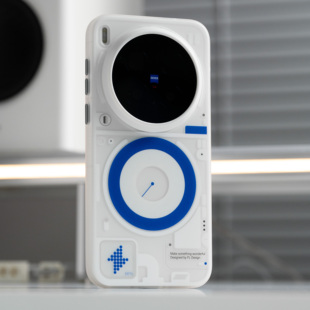 适配vivoX300系列原创科技风磁吸双层IMD手机壳