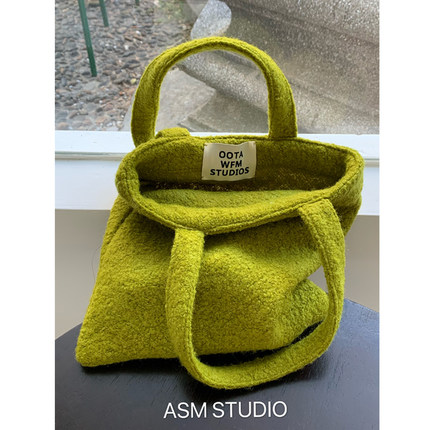 英子oni【现货】呢料布袋手提袋芥末绿羊毛呢材质包纯色复古拎包