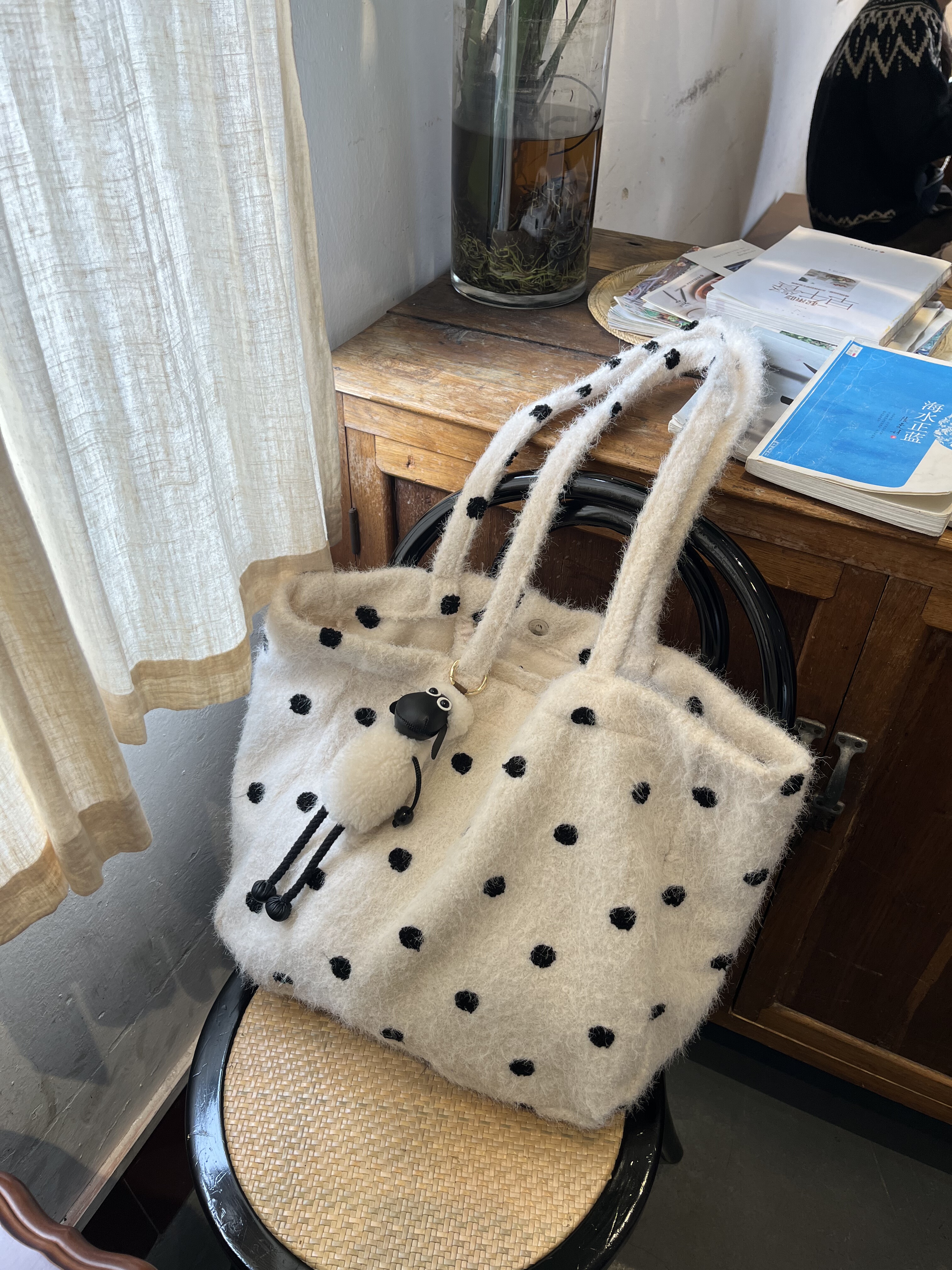 韩系波点毛绒托特包小众复古单肩包冬季加大容量百搭通勤包购物袋,箱包皮具/热销女包/男包,托特包,淘宝优惠券,粉丝福利购,淘宝优惠卷