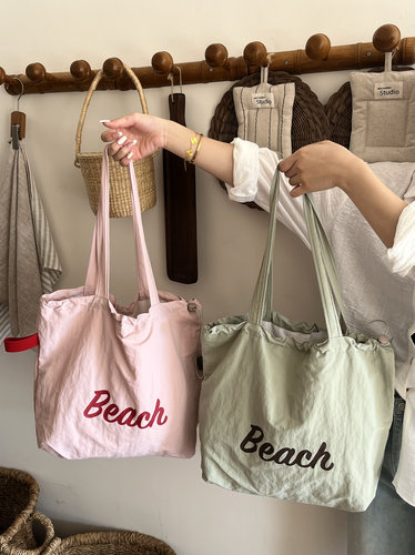 Beach包韩系字母印花抽绳尼龙包休闲单肩包轻便携大容量托特包潮
