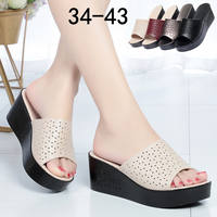 New summer style of women's wedge heel flip-flops, soft leather mid-heel thick-soled plus-size outerwear, fashionable mom plus-size sandals thumbnail 5