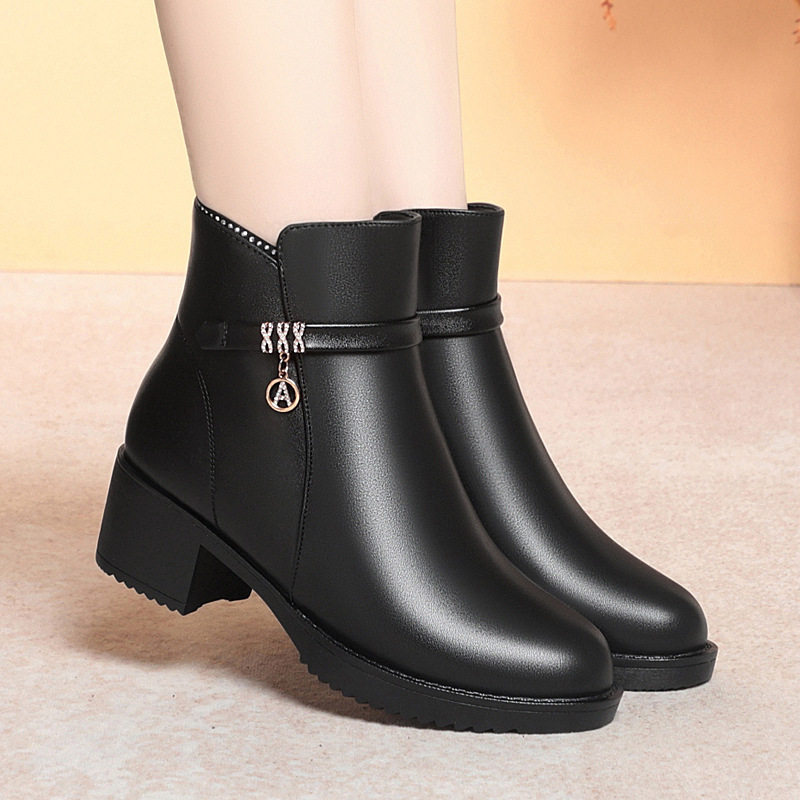 女冬新款百搭加绒女靴皮鞋圆头真皮舒适中年妈妈棉鞋粗跟冬季短靴,运动鞋new,运动休闲鞋,淘宝优惠券,粉丝福利购,淘宝优惠卷