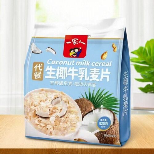 一家人水果谷物即食早餐燕麦片