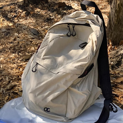 户外轻便双肩包通勤刺绣旅行包