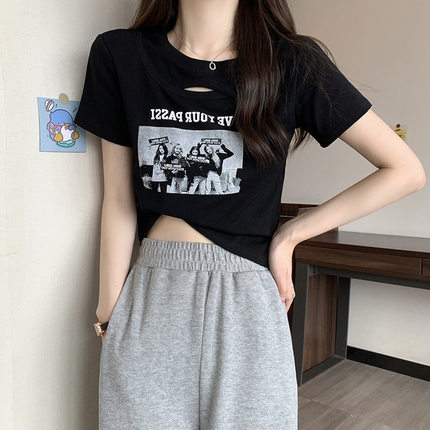 复古印花T恤女短袖夏季2024新款设计感圆领镂空小众显瘦短款上衣