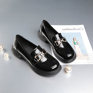 亮皮乐福鞋新款软皮软底女单鞋春秋款女鞋百搭低跟英伦小皮鞋