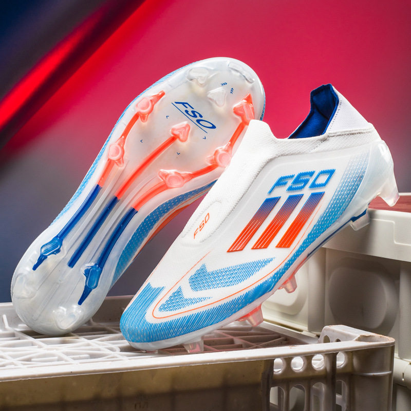 2026年新款低帮足球鞋长钉儿童专业训练草坪学生青少年碎钉足球鞋