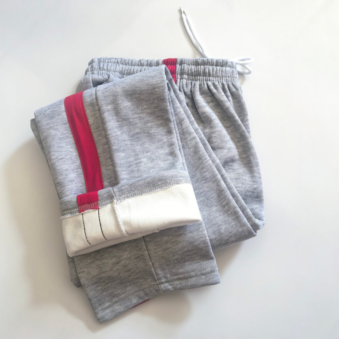 浅灰色红边一道杠冬季保暖校服裤图片