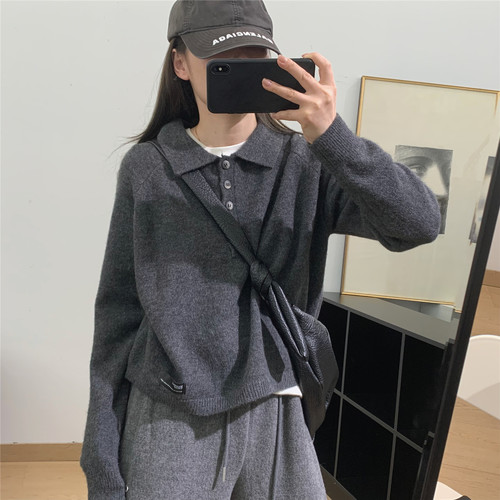 半开领高级感气质套头针织衫