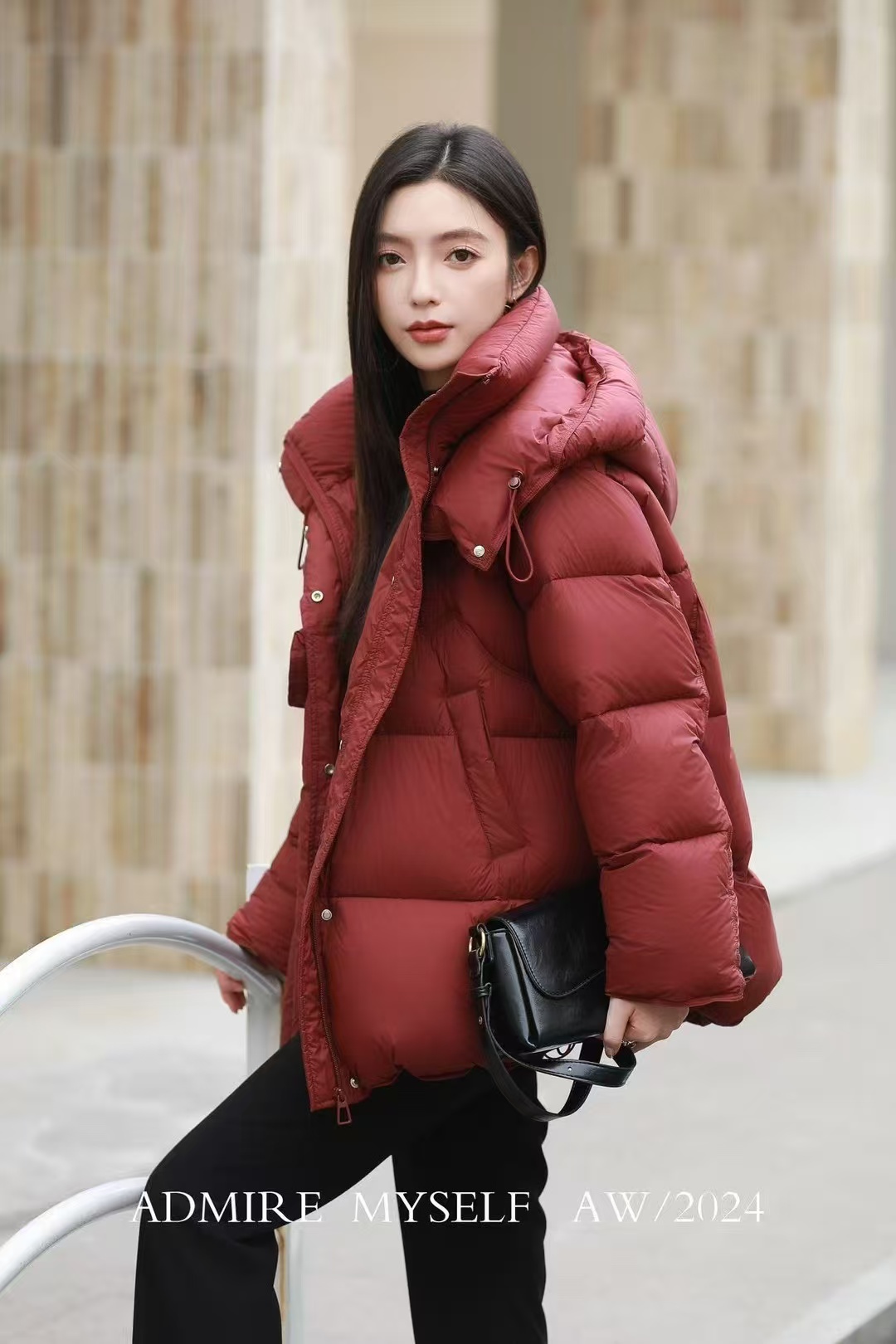 2025冬季新款羽绒服女短款连帽加厚保暖白鸭绒面包服外套