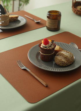 餐垫双面防水防油免洗高级感长方形隔热垫家用皮革防烫桌垫西餐垫