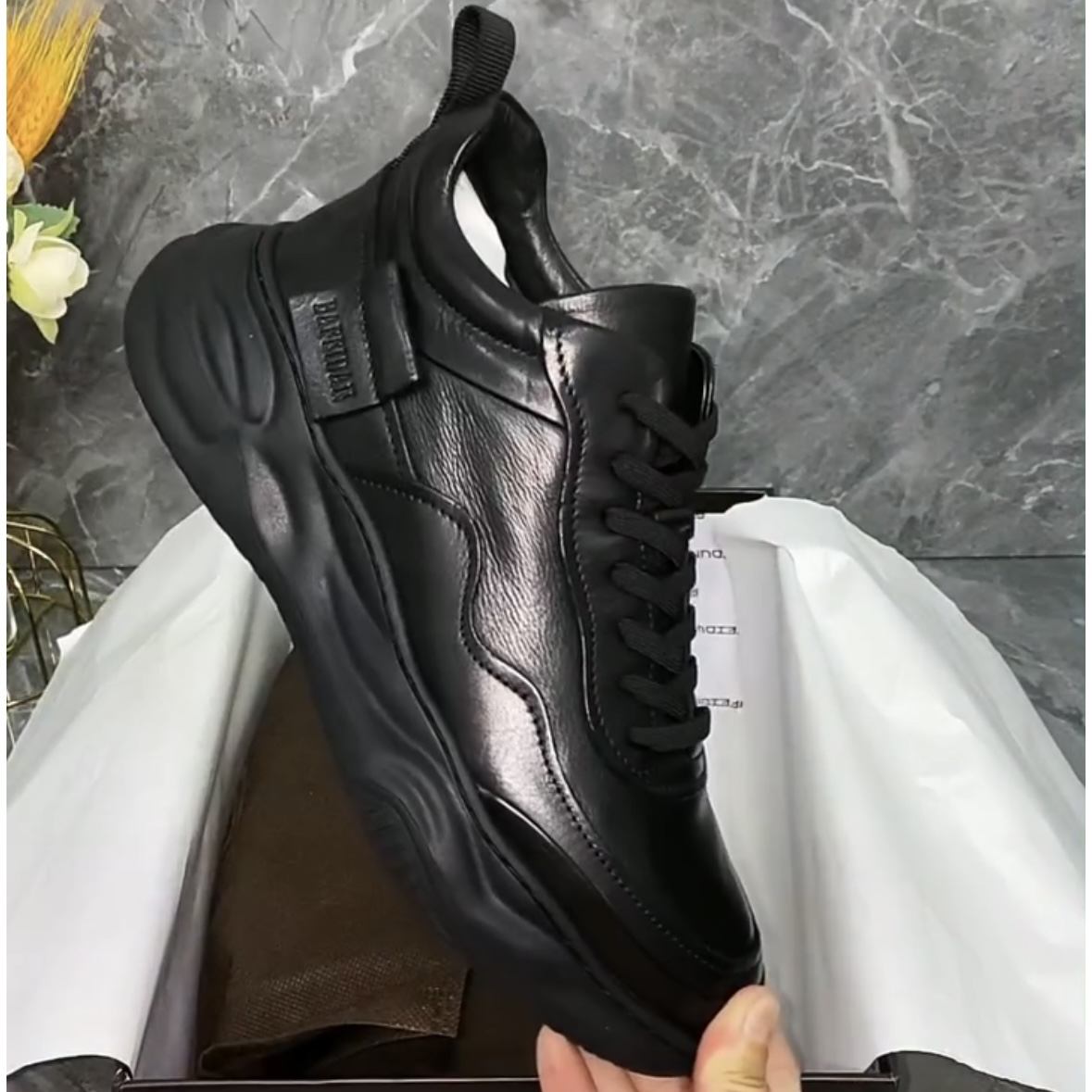 8882男士休闲皮鞋舒适百搭显脚瘦型男头层牛皮运动新款2023男鞋