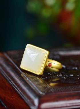 仿和田玉镀金色镶嵌戒指活口可调