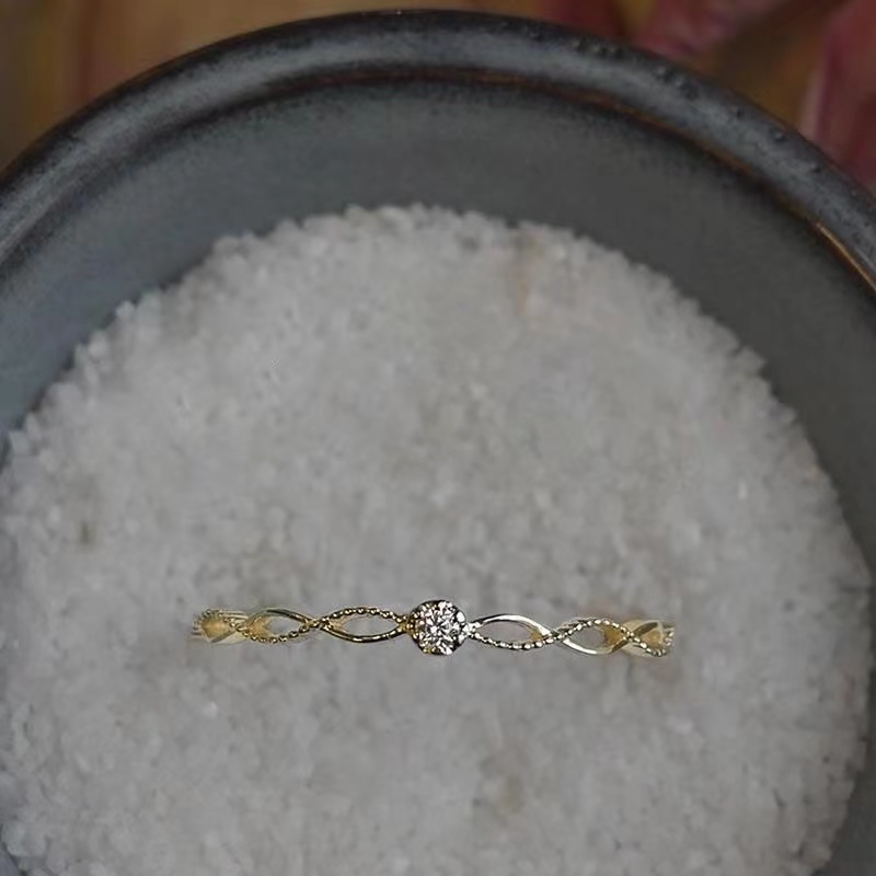 日系轻奢镂空纤细小钻不褪色礼物