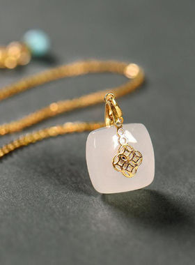 复古中式平安扣和田玉吊坠项链