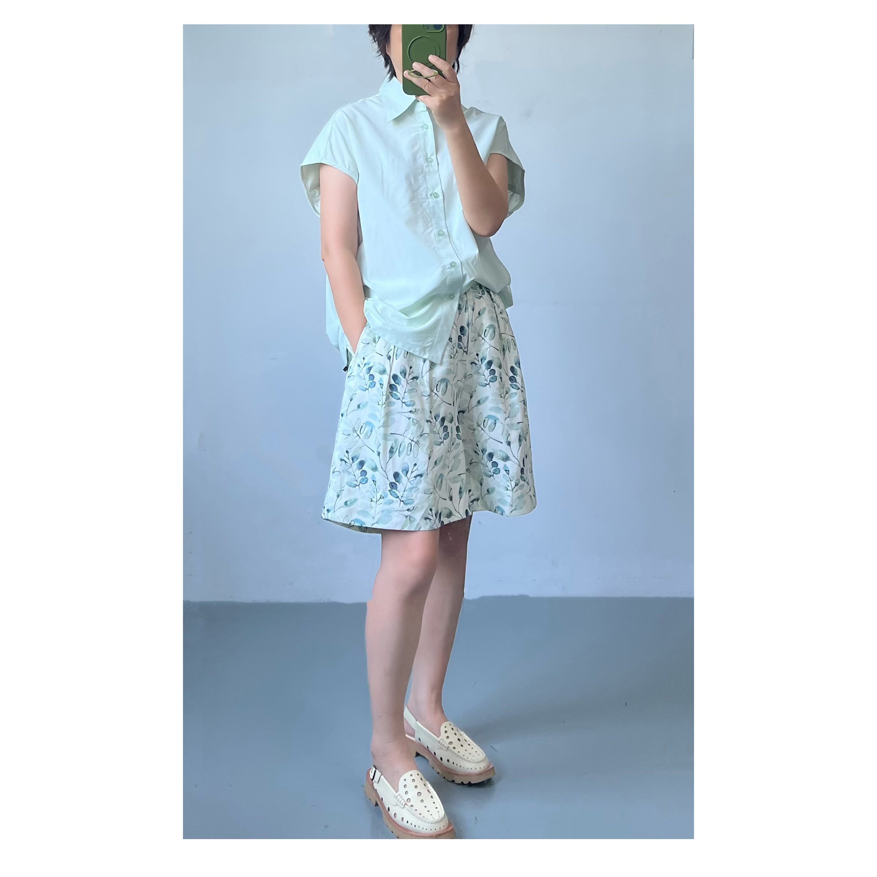 高货浅绿色丝麻印花五分休闲裤女