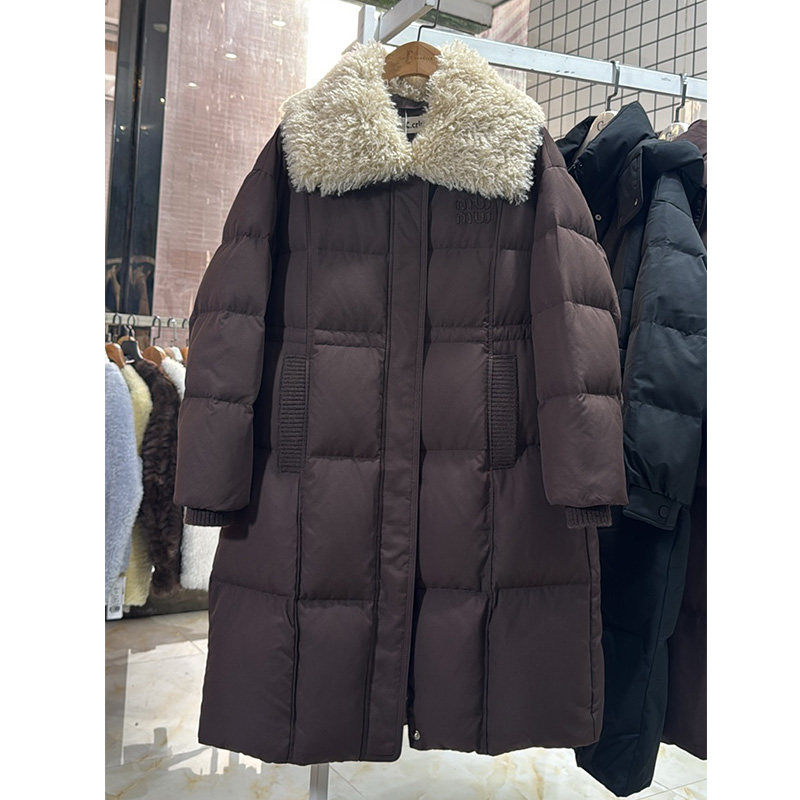 可路莎257448时尚颗粒长款毛领冬季加厚保暖高级感羽绒服女