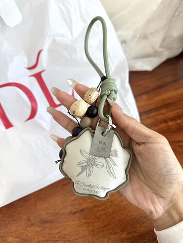 胖东来止吾香包繁花系列香薰卧室衣柜持久留香除异味车载挂件礼物