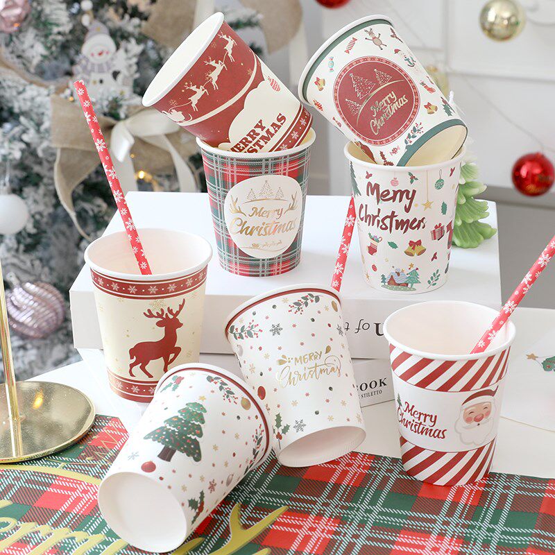 圣诞餐具套装一次性纸杯圣诞节装饰氛围布置卡通餐盘派对聚会桌布