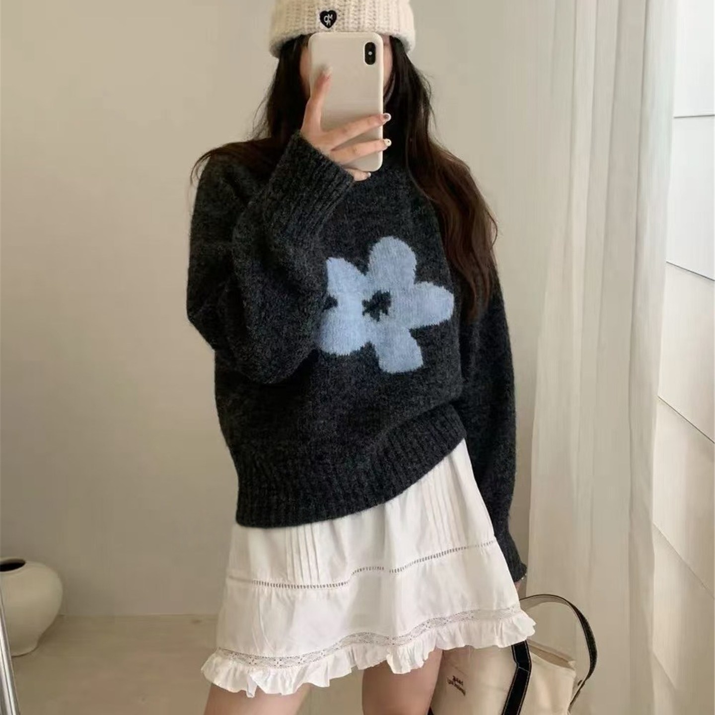 秋冬新款小花朵针织套头圆领韩系毛针织衫