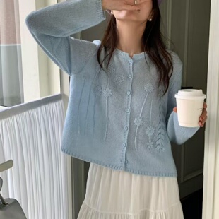 春季新款2026针织衫纯色绣花外搭圆领女宽松开衫韩系薄款短款上衣