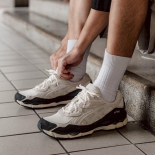 1203A383 111 复古慢跑休闲鞋 亚瑟士ASICS 老爹鞋 NYC 鞋 GEL