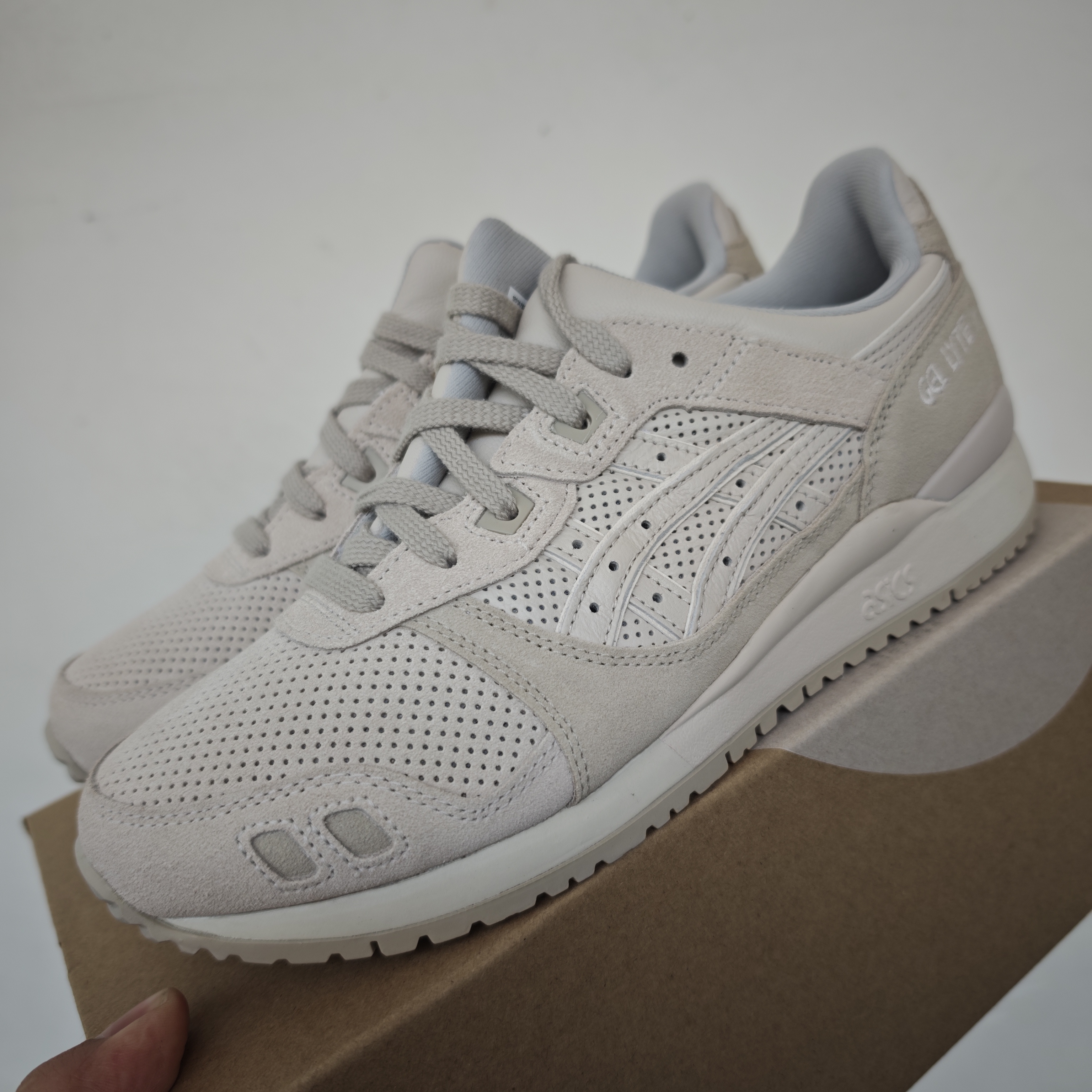 ASICSGELLYTEIIIOG复古鞋