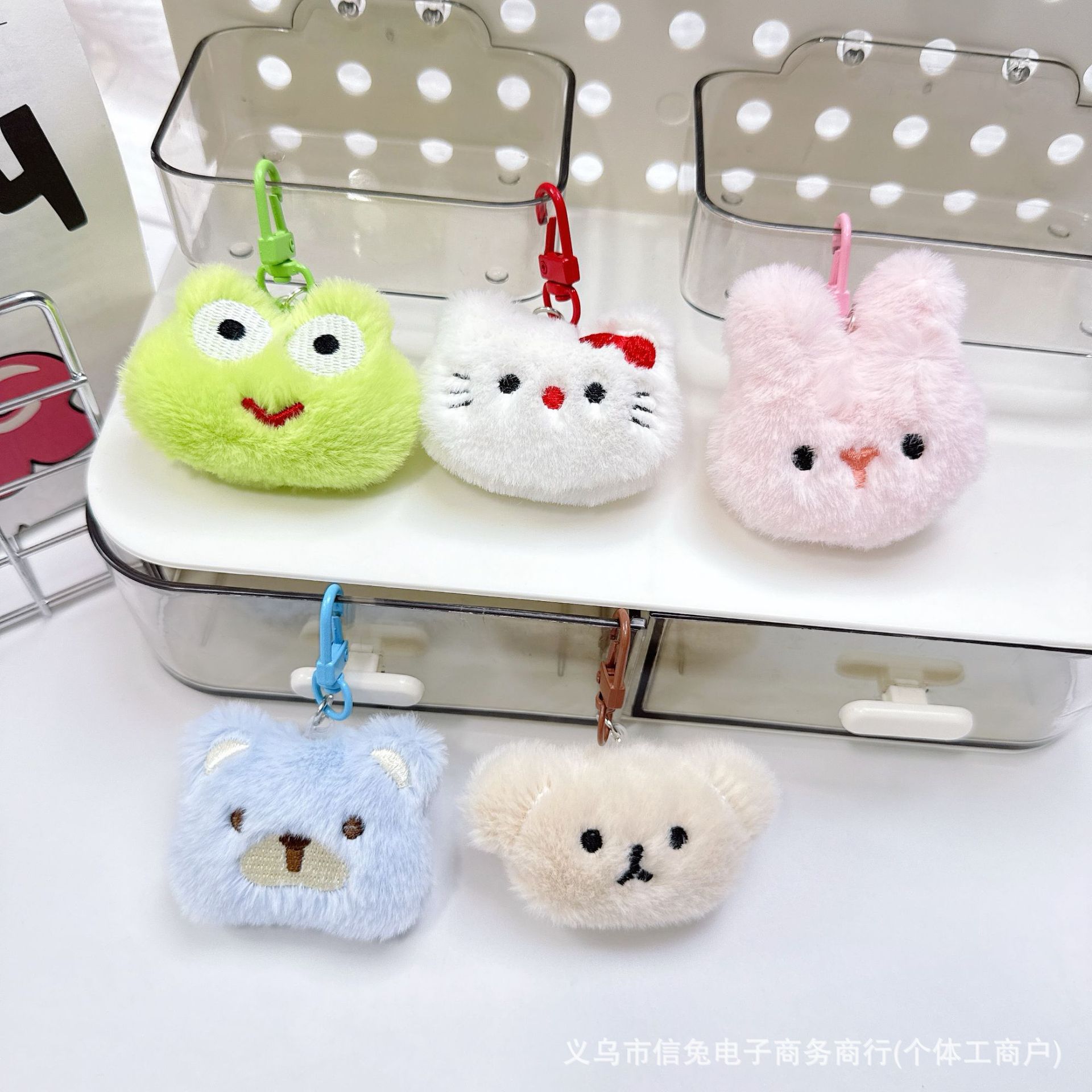 可爱小动物钥匙扣挂件小兔青蛙小熊猫咪玩偶胸针发饰服装鞋袜辅料