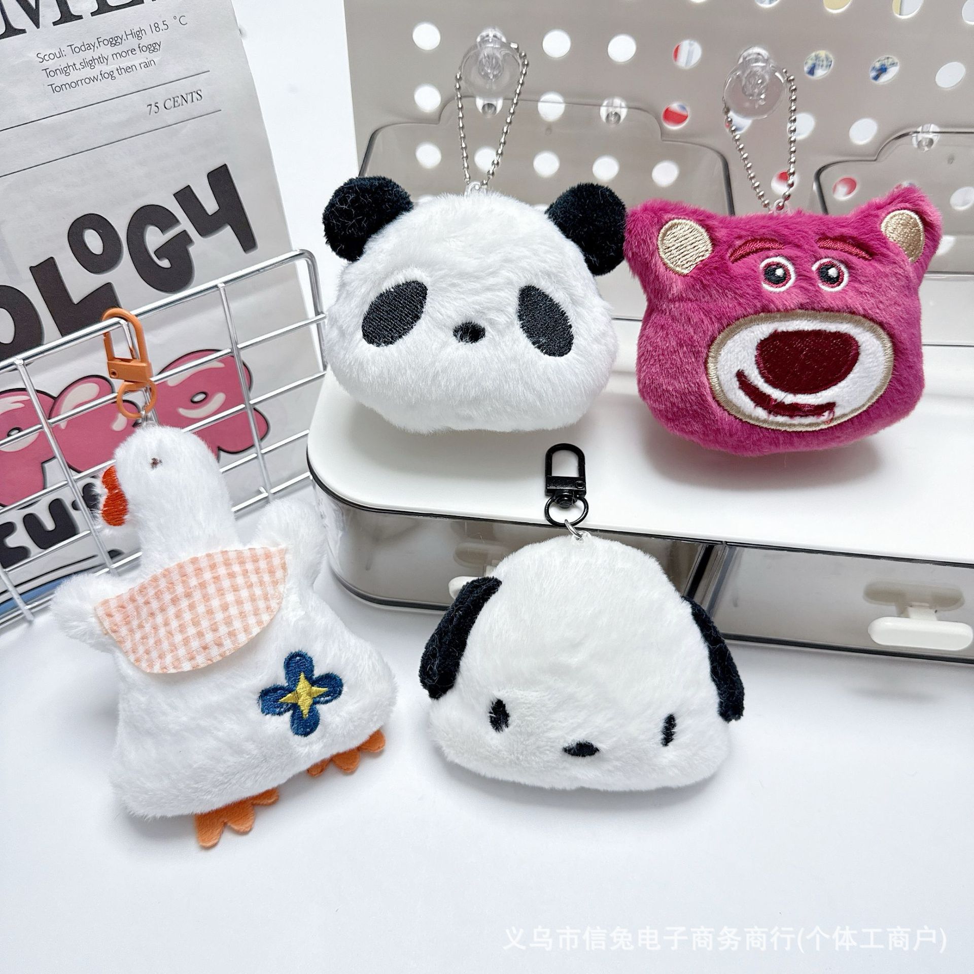 卡通吱吱叫挂件熊猫公仔草莓熊鸭子帕恰狗玩偶钥匙扣包包挂饰配饰