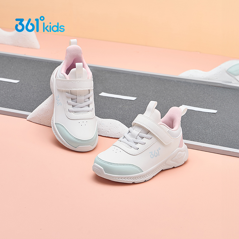 运动风春季透气小童跑步鞋