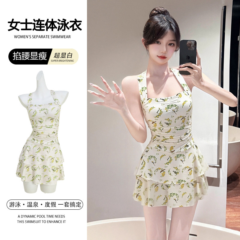 连体泳衣女2026新款时尚碎花挂脖露背遮肉显瘦纯欲风度假温泉泳装