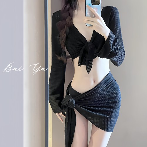 2025新款泳衣女高级感分体四件套比基尼性感显瘦小胸聚拢度假泳装